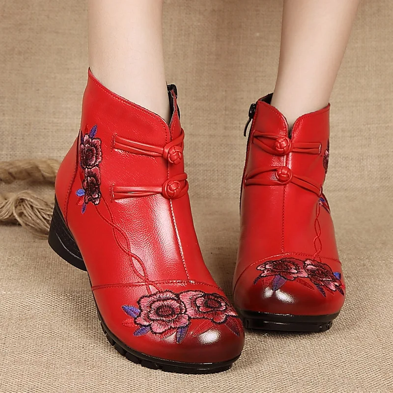 

New Warm Winter Genuine Leather Ankle Boots Handmade Lady soft Flat shoes comfortable Casual Moccasins Women's shoes