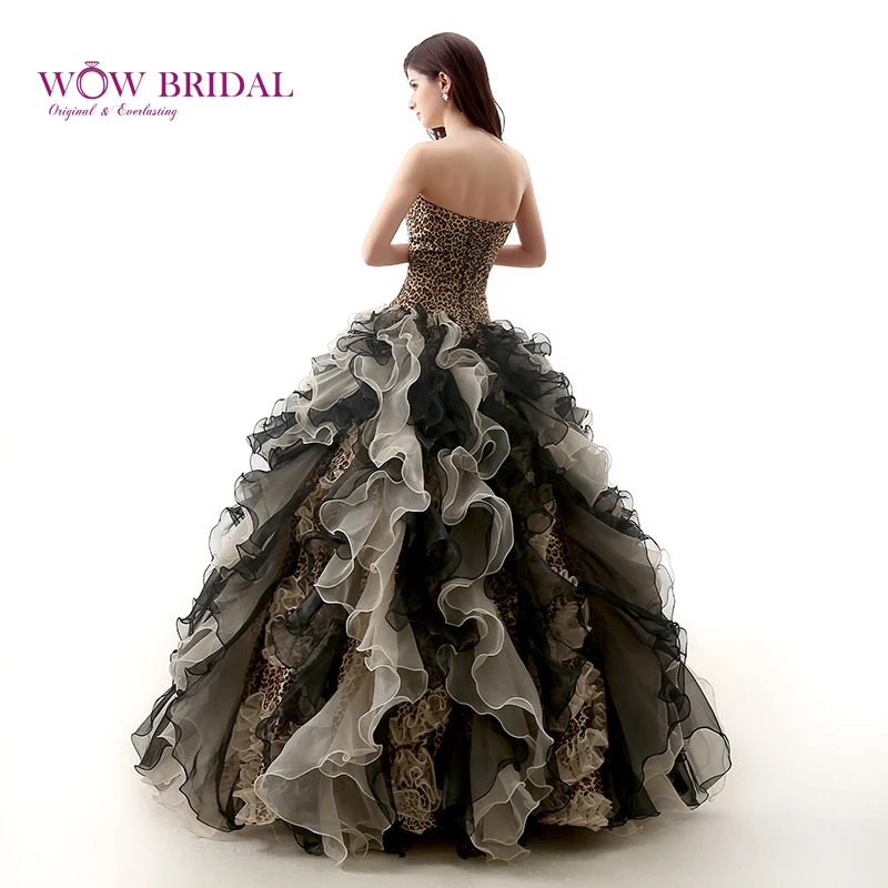 Wowbridal Сексуальная Печати Леопарда Quinceanera Платье Без Бретелек Блесток Бисера Органзы Многоуровневое Ruffles Бальное платье для 18