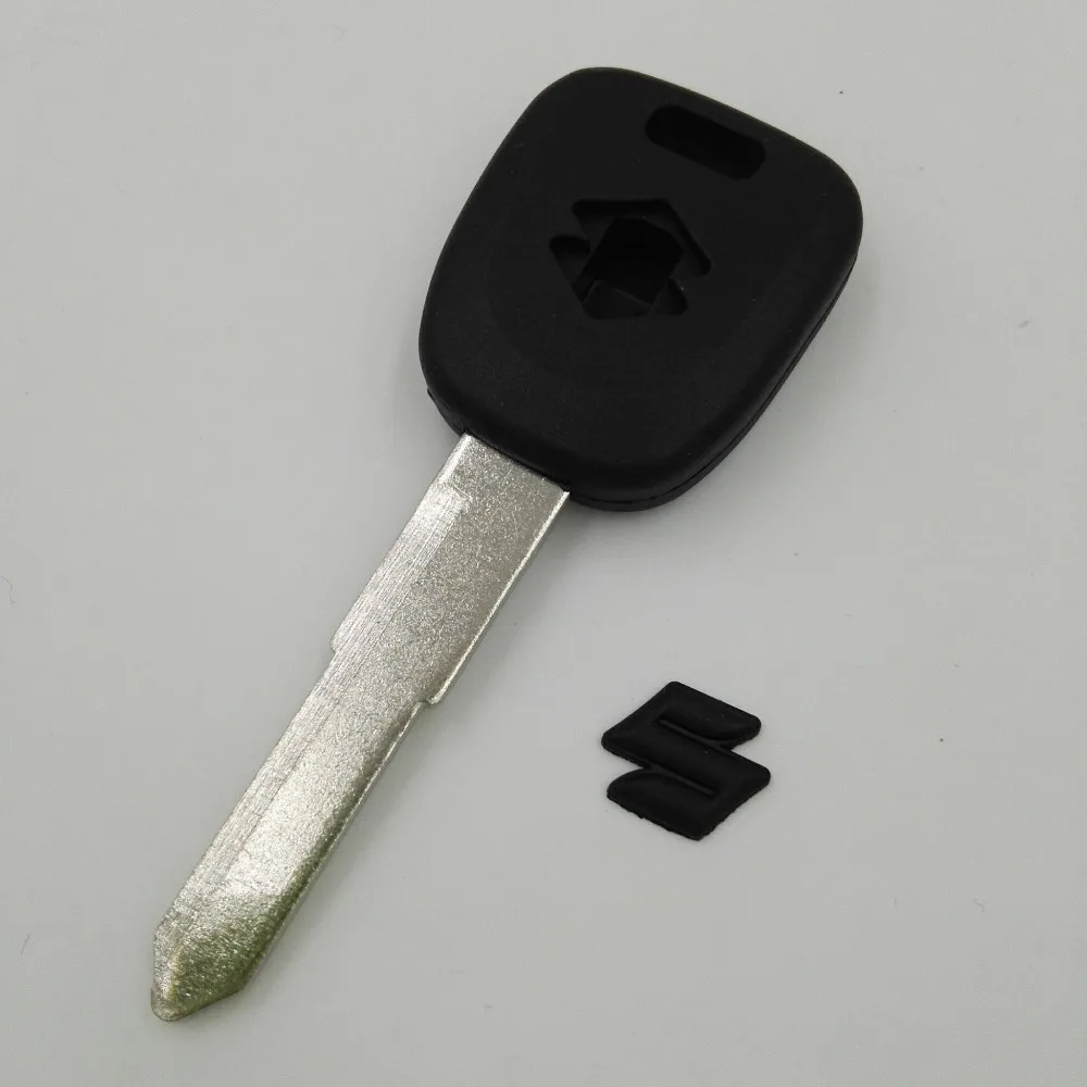 Ключ от сузуки sx4 бесключевой. Ключ сузуки гранд витара 2008. Пульт от сузуки гранд 2000 год. Ключ от сузуки гранд витара. Сузуки свифт ключ зажигания 2006.