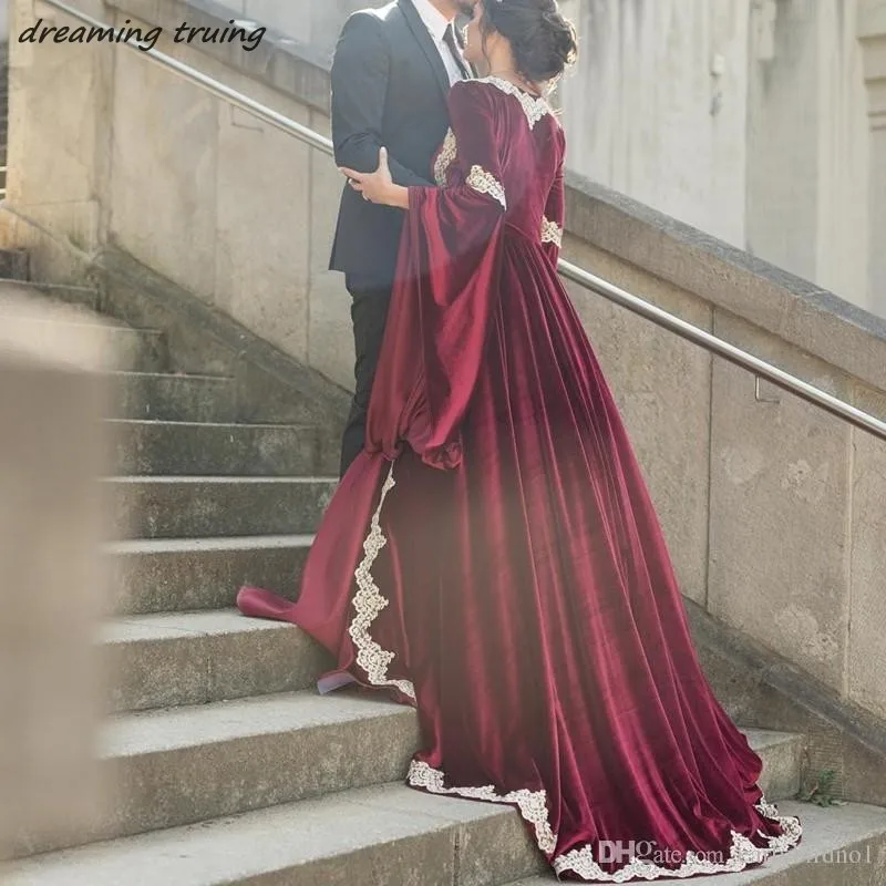 conew_Burgundy-Muslim-Evening-Dresses-2018-A-line-Long-Sleeves-Velvet-Lace-Formal-Islamic-Dubai-Saudi-Arabic (1)