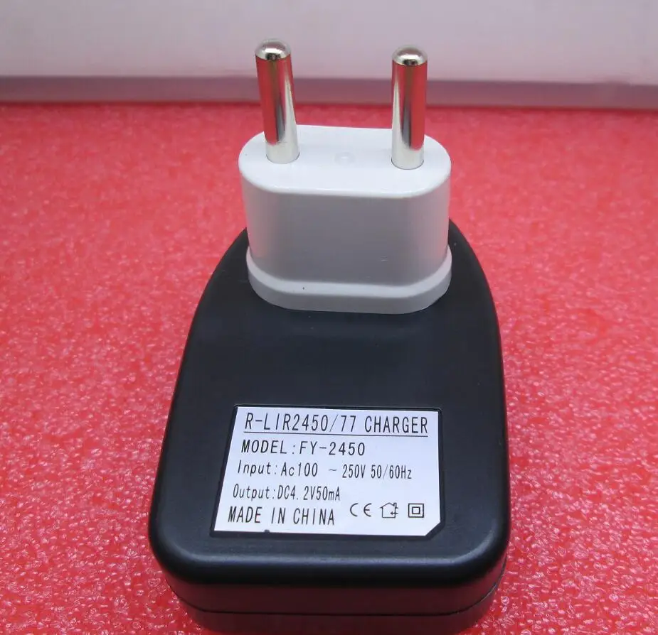 LIR2450 LIR2477 Кнопка зарядное устройство литий-ионный аккумулятор зарядное устройство 1 шт./лот - Цвет: European plug