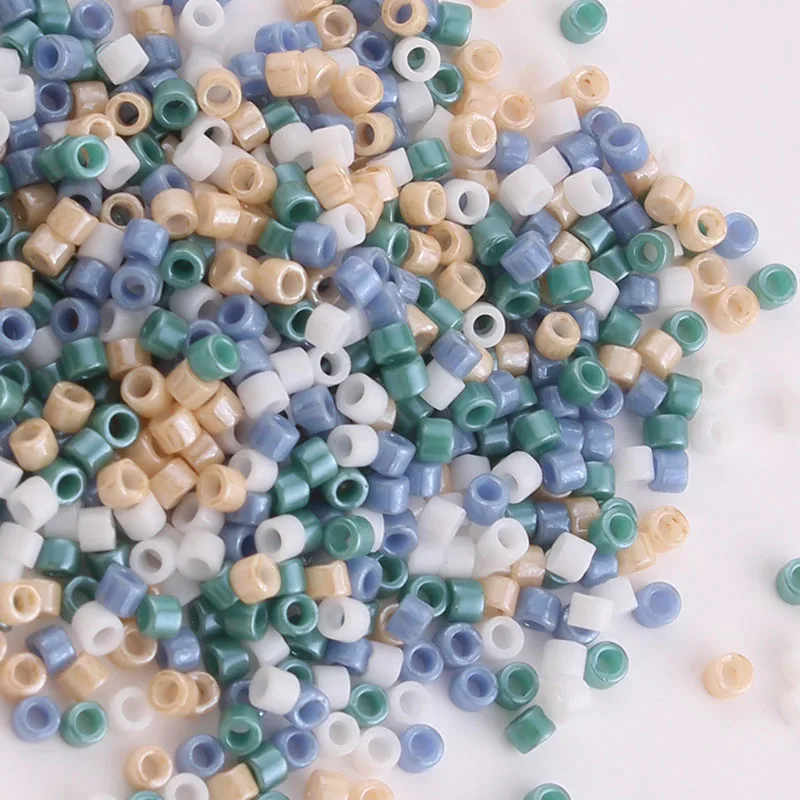 Тайдиан 11/0 японский Delica SeedBeads 5 грамм Сделай Сам Вышивка Искусство 1,6X1,3 мм много цветов около 1000 штук - Цвет: DB Multi 16