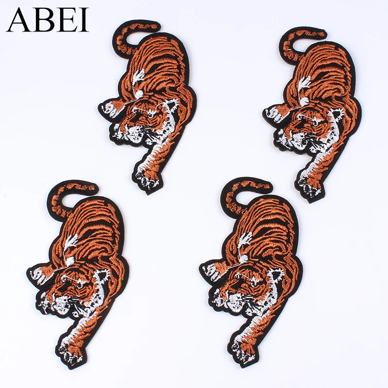 

10pcs/lot Embroidered Lifelike Tiger Patches Iron On Sew On Animal Appliques DIY Clothes Stickers Garments Badge Accessories