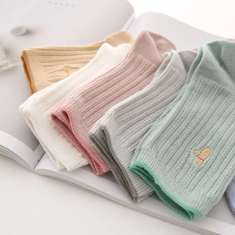 Cotton Socks for Women Embroidered Skin-friendly Breathable Fashion Woman Socks Animals Casual Short Socks Sokken Calcetines