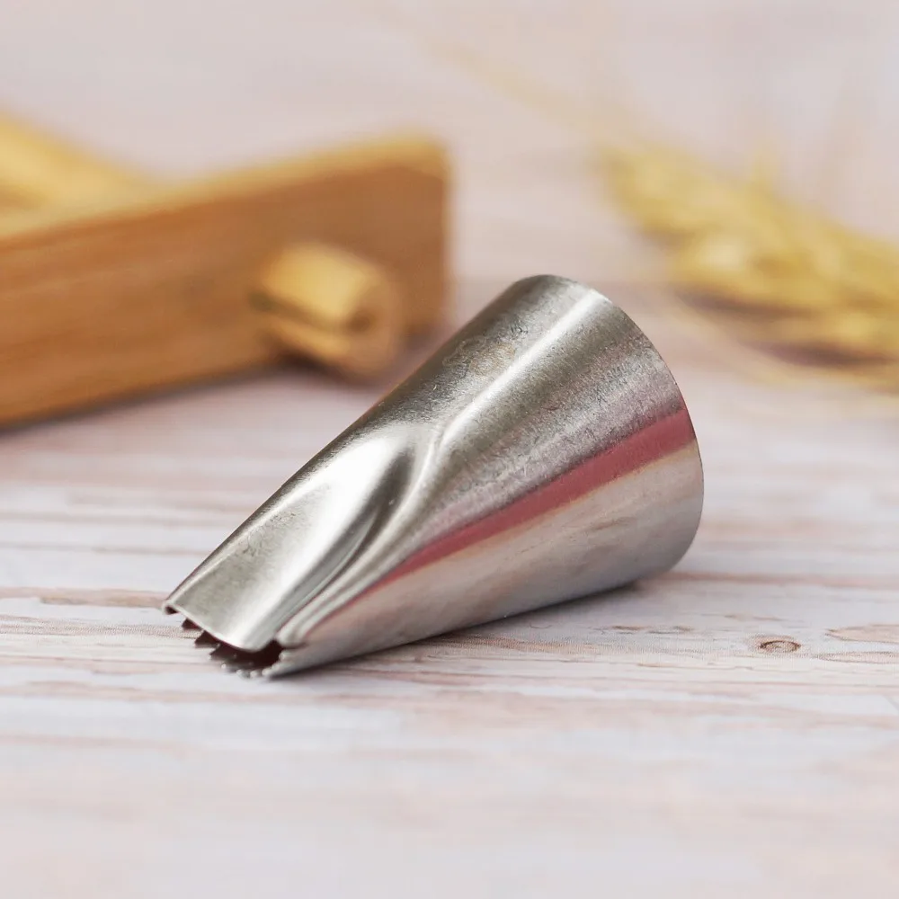 Icing Tips Piping Nozzle Cake Cream Decoration Tip Stainless Steel Tools Bakeware Create Lotus Flower Petals #98 Small Size