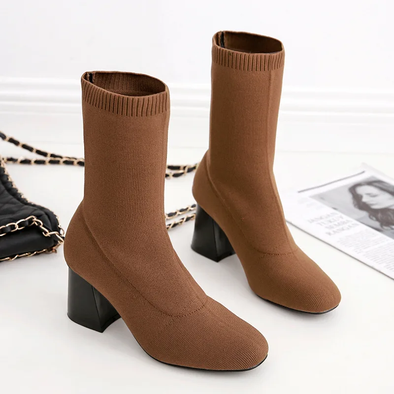 

2018 winter new fashion simple solid color Chelsea boots women retro style stretch cloth comfortable breathable casual boots.