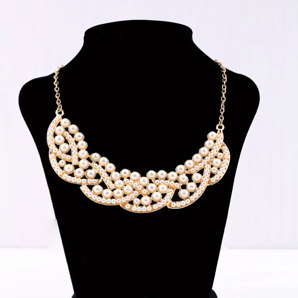 

Vintage Hollowed Golden Simulated-Pearl necklace women Choker Bib Pendant Collar Necklace Elegant Jewelry for wedding party &15