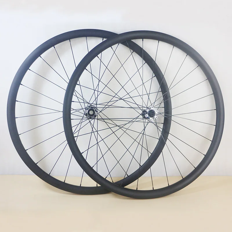 1239 г легкая MTB XC гоночная гравия 30 мм Глубокая широкая бескамерная углеродная