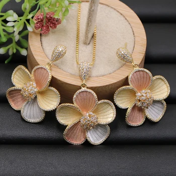

Lanyika Jewelry Set Micro Inlay Exquisite Flower Zircon Sandblasting Necklace with Dangle Earrings Wedding Trendy Best Gift