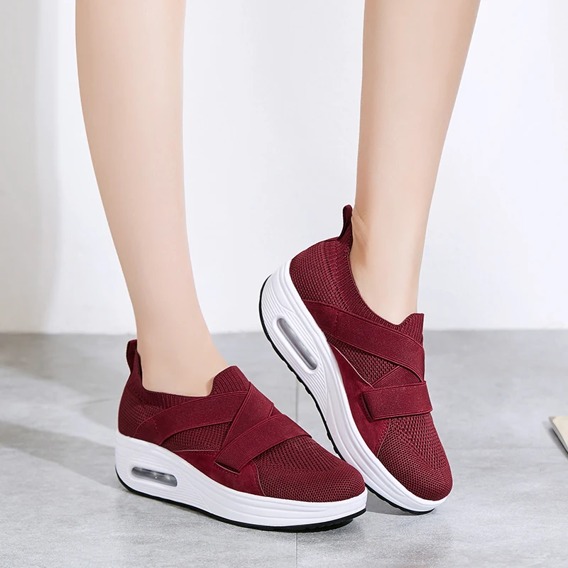 

Platform Women Fashion Sneakers Slip On Rocker Casual Shoes Woman Low Top Chunky Sneakers For Women Slimming Shoes XU043