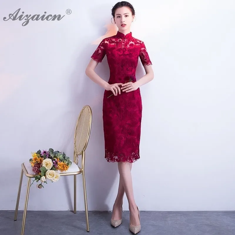 

2019 Red Sexy Lace Cheongsam Modern Long Dresses Qi Pao Women Chinese Wedding Dress Qipao Promotion Oriental Style Vintage Gown