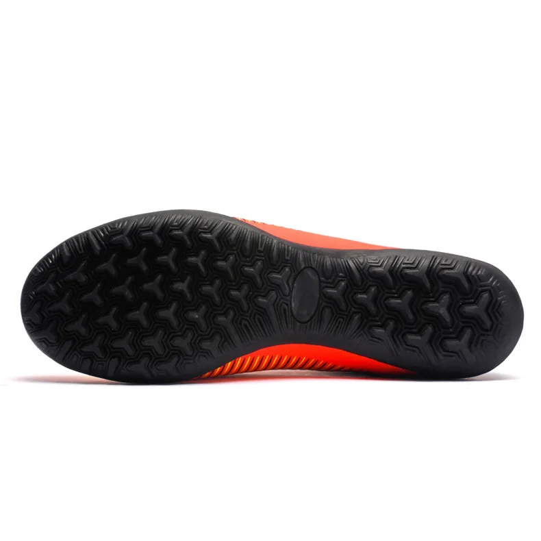 ZHENZU Turf Indoor Men Soccer Shoes Kids Boys Cleats Football Boots High Ankle Sport Sneakers Size 35-44 scarpe da