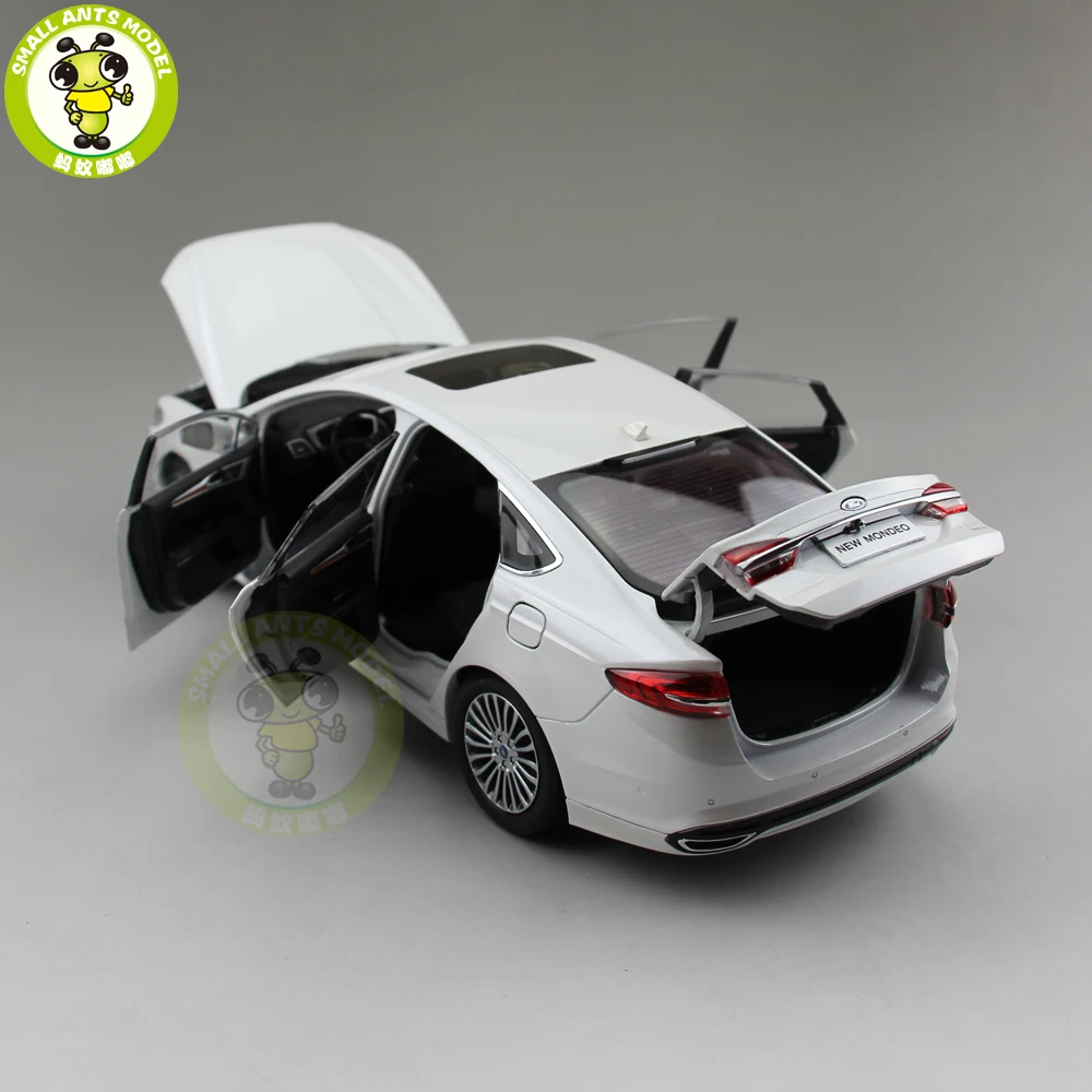 1/18 Ford New Mondeo литой под давлением металлический автомобиль модель игрушки для детей мальчик девочка Подарочная коллекция