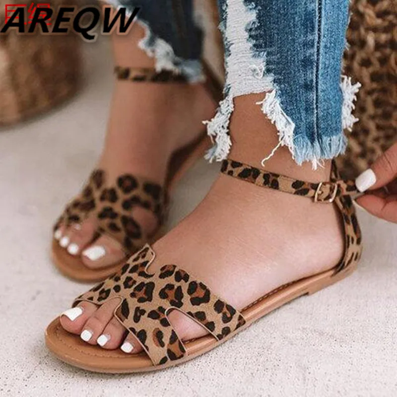 

2019 Explosion Models Large Size Ladies Sandals 35-43 Sexy Fashion Leopard Snake Pattern Summer Buckle Female Flat Sandals