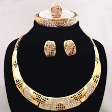 Одежда высшего качества золотой свадьбы Цвет тяжелых комплект ювелирных изделий женские вечерние Цепочки и ожерелья Наборы для ухода за кожей Цепочки и ожерелья Серьги браслет кольцо роскошные свадебные украшения