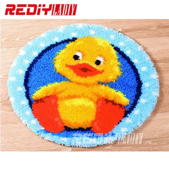 

3D Latch Hook Rug Kits DIY Needlework Unfinished Crocheting Rug Yarn Cushion Mat Yellow Duck Embroidery Carpet Rug Needlework