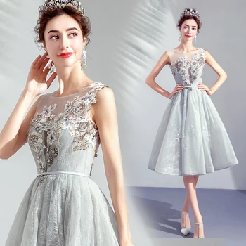 

Cheap Women Grey Short Prom Dresses 2019 Knee Length Graduation Dress Scoop Tulle Embroidery Beads Evening Party Gown