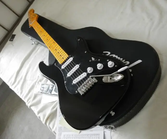 

Tangwood New High Quality GYST-1013 Black signature style Electric Guitar , Can be Customized, Free shipping