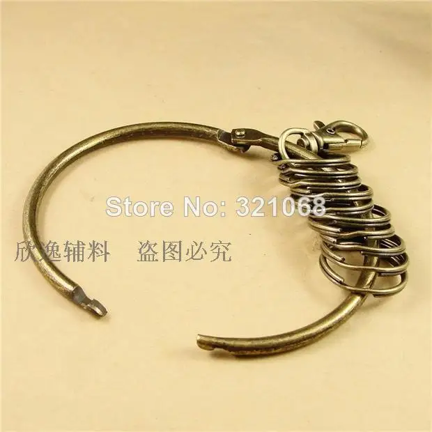 

5pieces/lot creative wind restoring ancient ways Great wealth key ring Birthday present key ring Tan 8.5 CM