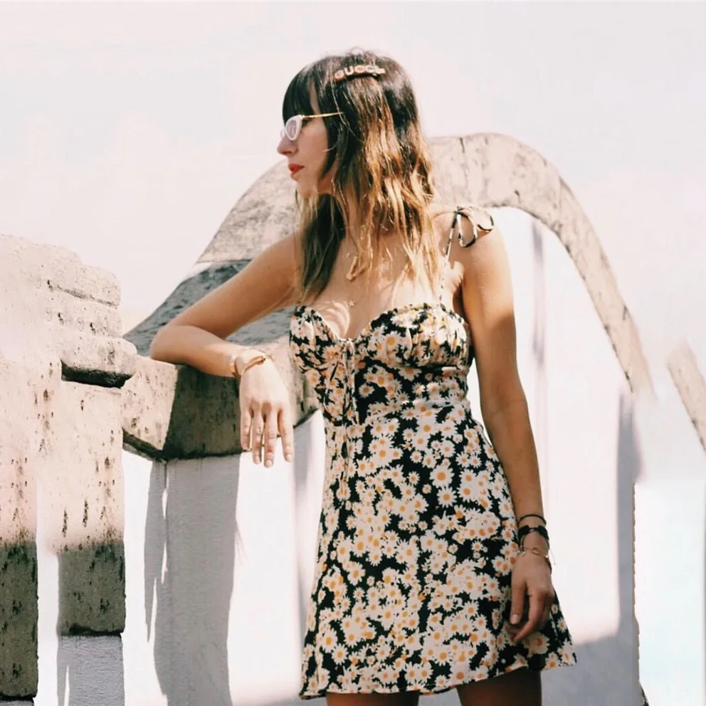 

New Daisy Flower Sling Dress Women Silk Dress In Spring and Summer of 2019 Spaghetti Strap Floral A-Line Dress Women