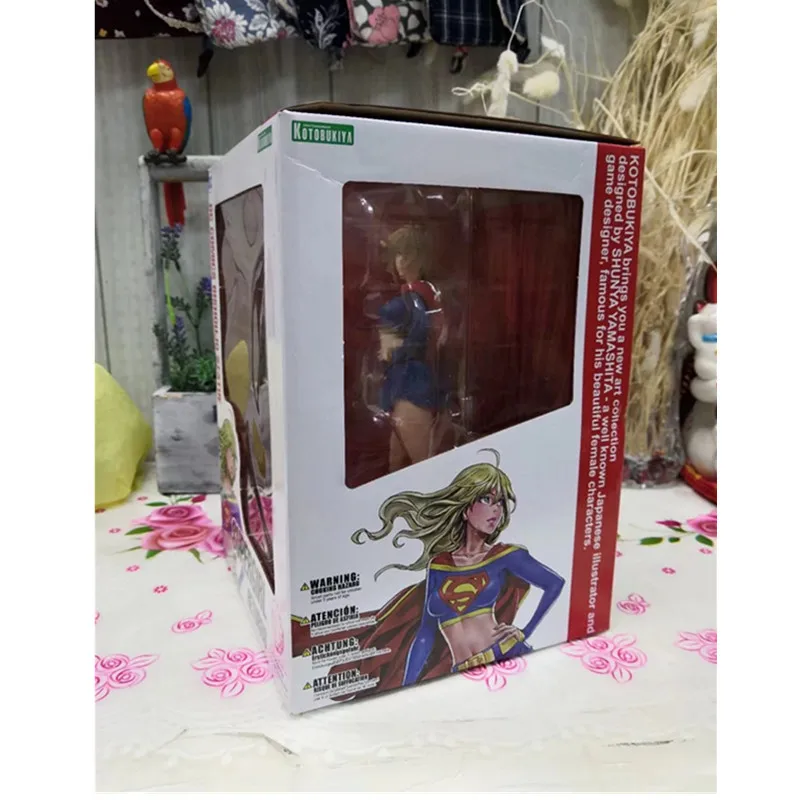 Justice League DC Comics Super Ragazze Supergirl Figura Bambola del ПВХ фигурка Коллекционная модель игрушки