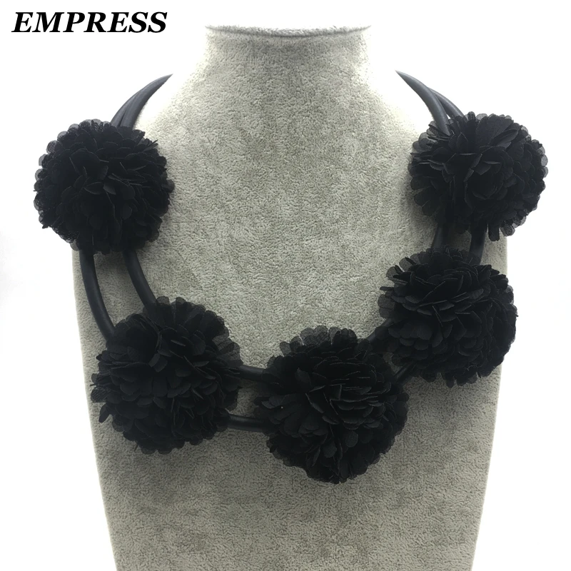 

Empress DIY Jewelry Women's Flower Claims That The Handmade Multi-layer Retro Soft Foam Aluminum Necklace Is a Lucky Necklace.