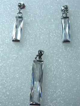 

wan 6 color- blue/white/pink/purple/red/yellow Long column zircon earring pendant