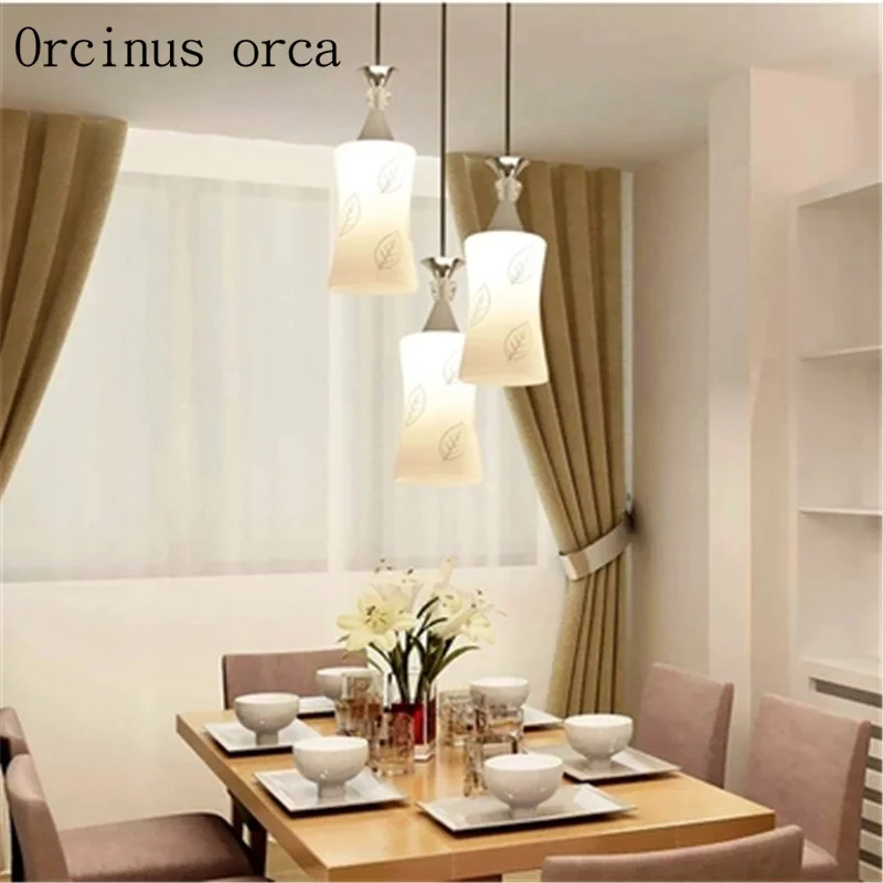 مطعم الثريا الحديثة الحد الأدنى ثلاثة الإبداعية طاولة طعام مصباح الأزياء شخصية الطعام غرفة LED غرفة المعيشة مصابيح