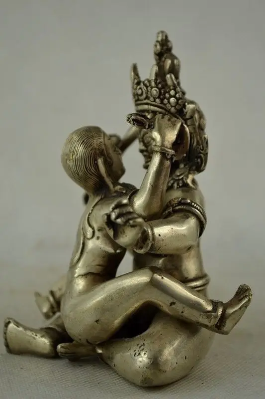 Коллекционирование Старый Оформлен Ручная Тибет Серебряные Carving MAKE LOVE Статуя