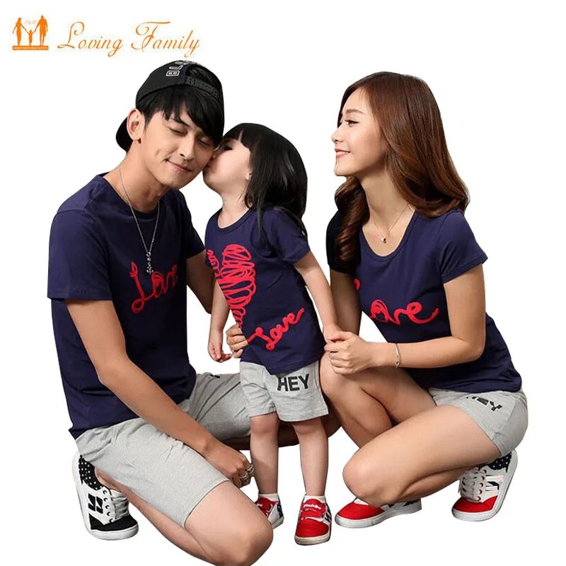 

2018 Summer Family Matching Outfits Mother and Daughter Clothes Family Look Printed LOVE Father Son T-shirt and pant clothing