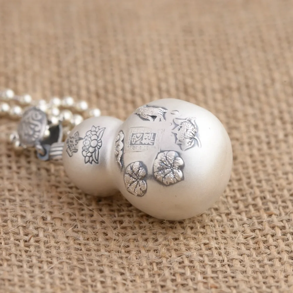 silver-gourd-pendant002A
