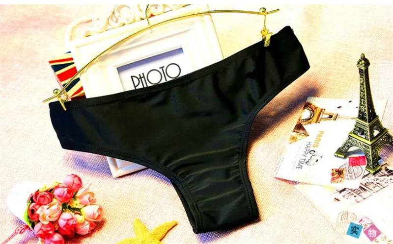 Women Bikini Shorts Brazilian Cheeky T-Back Cut Out Heart Shape Thong Bikini Bottom Vintage Swimsuit Swimwear