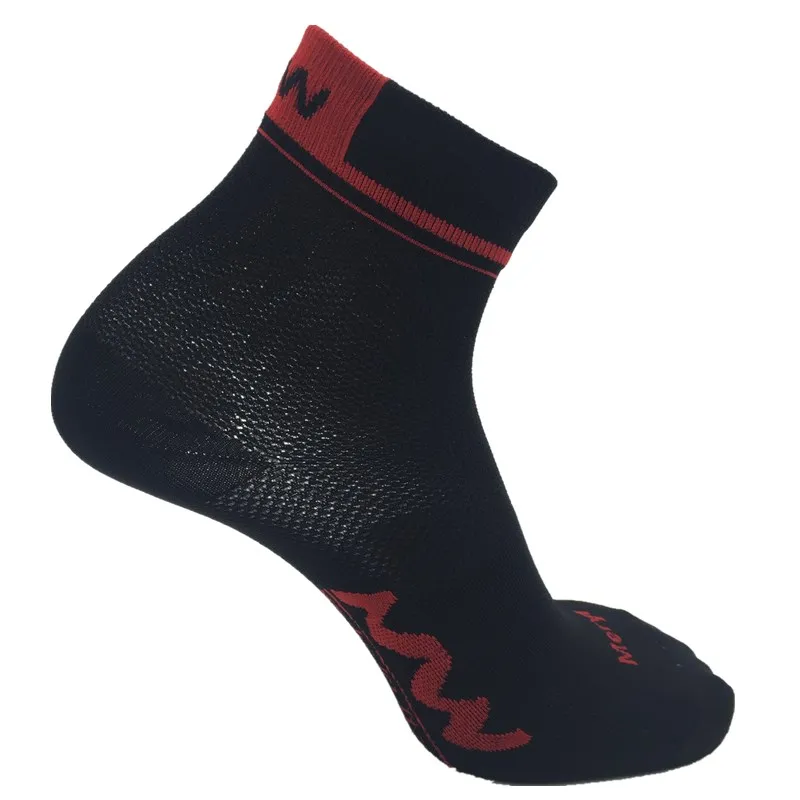 Летние короткие спортивные носки для велоспорта для мужчин и женщин, профессиональные Защитные носки для беговых велосипедов