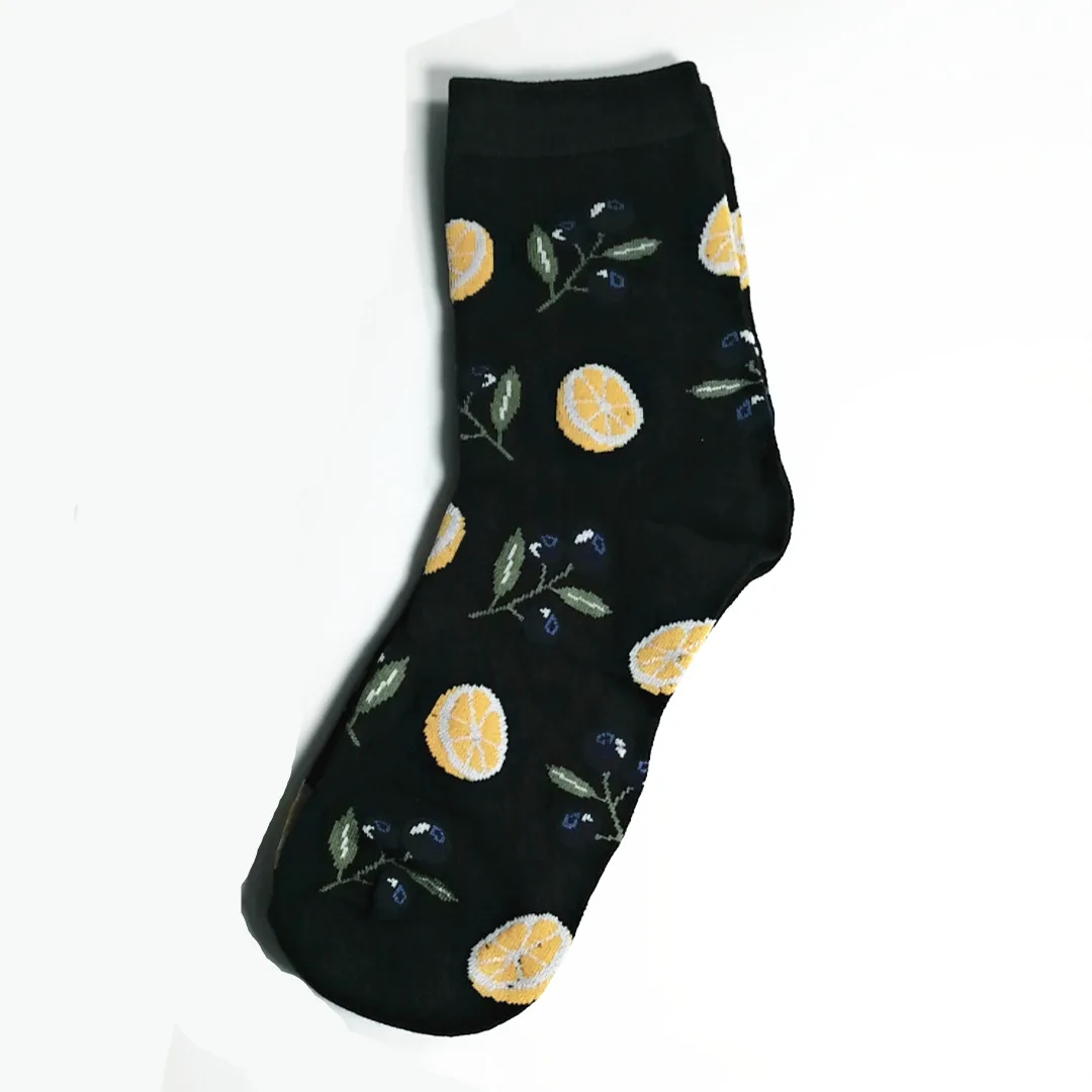 

Korean version of tropical fruit banana, pineapple, avocado cute mid-tube cotton breathable leisure socks in autumn and winter