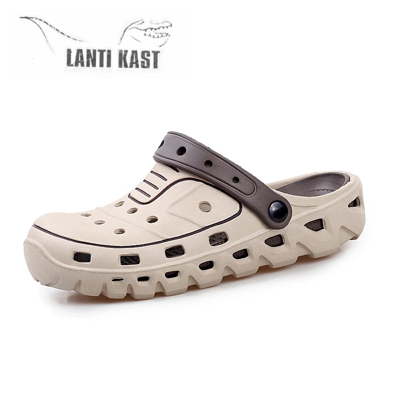 

Summer Water Shoes Men Hollow Aqua Shoes Swimming Light Slippers Barefoot Shoes 2019 Clogs Cool Beach Sea Fishing Sandals Men