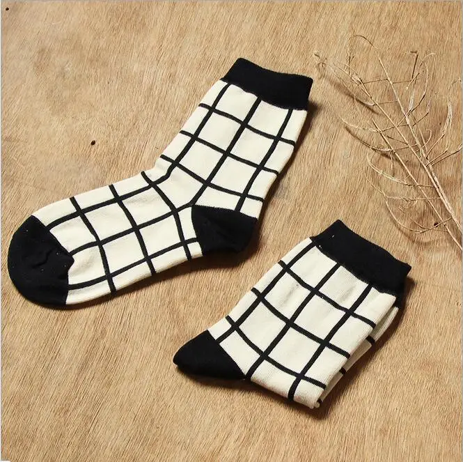 1 пара Caramella Хлопковые женские носки женские серьги-капельки в полоску harajuku kawaii милый Повседневный бренд белый черный - Цвет: Черный