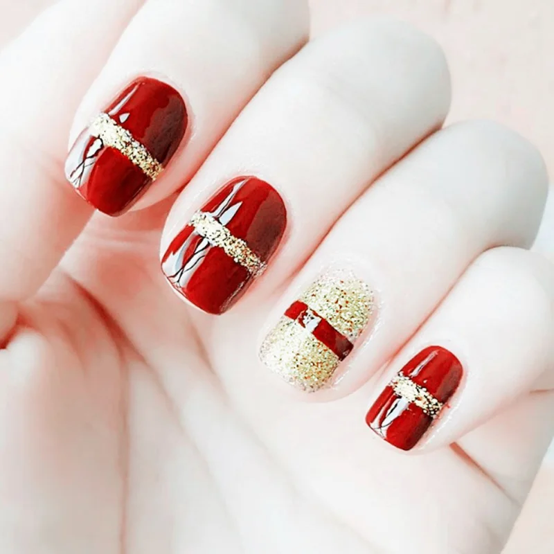 

24 Pcs/ Set Fashion Red Fake Nail With Glitter Acrylic Full Cover False Nails Square Nail Art for Girls Women YF2017