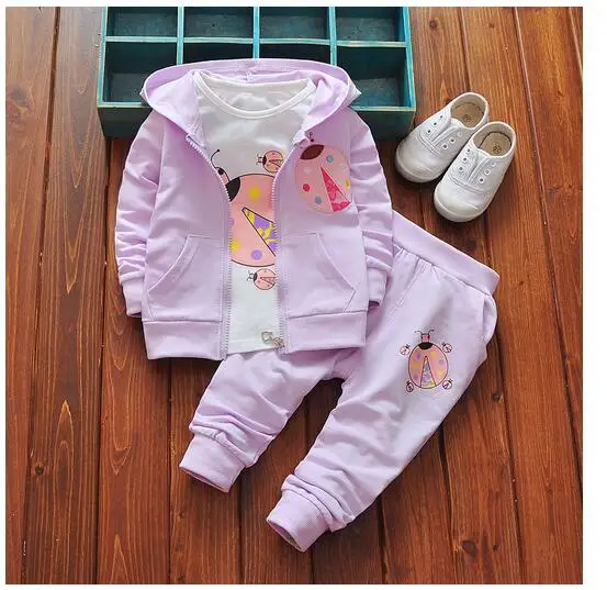 

Girl's 3PCS Sets 100% Cotton 2017 Autumn Fashion Tracksuits Cartoons Coat+Pant Outfits Kids Sports Suit CHildren's Clothes