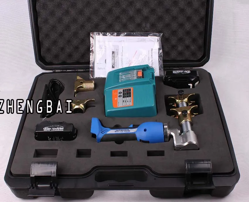 EZ-1240-Battery-Powered-Pipe-Pulling-tools-for-crimping-12-40mm2-pipes (4)