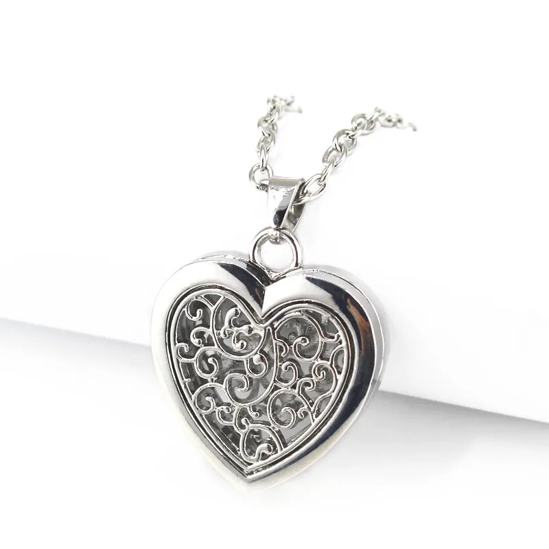 

New Style Aroma Essential Oil Diffuser Magnet Diffuser Heart Zinc Alloy Floating Lockets Necklaces Pendant Jewelry