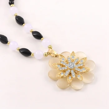 

ZH select Style artificial crystal Sweater chain Long section Fall winter woman clothes Pendant Long necklace fashion Adornment