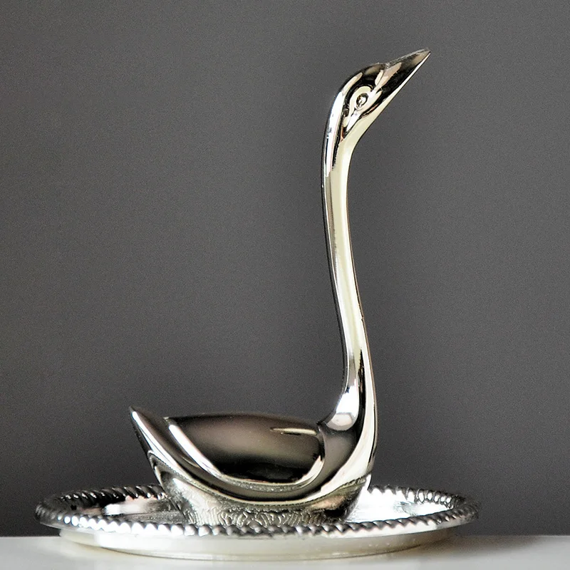 4 Cute Designs Pocket Jewelry Display Rack Creative European Ring Earring Bracelet Necklace Organizer Metal Polishing Curve Rack