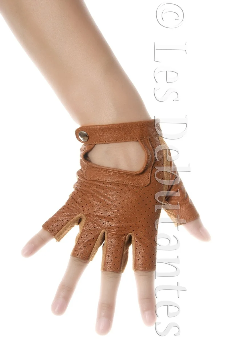 WOMENS TAN LEATHER SUEDE FINGERLESS DRIVING GLOVES dans Costumes de
