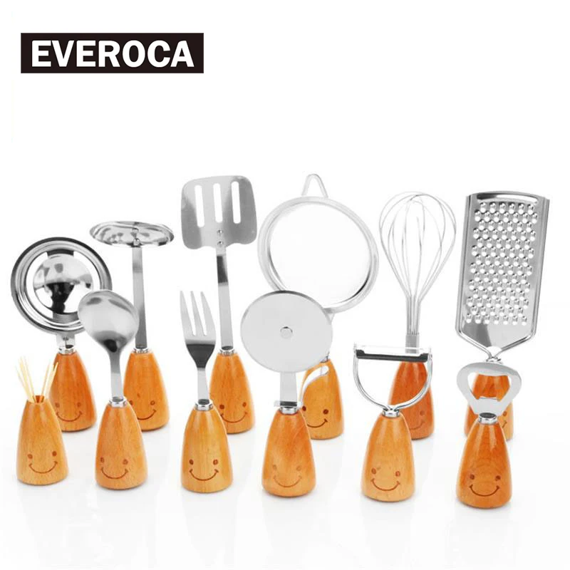 

Zakka Creative Smiley Face Cooking Tools Wooden Handle Stainless Steel Fork Egg Divider Whisker Opener Cooking Kit