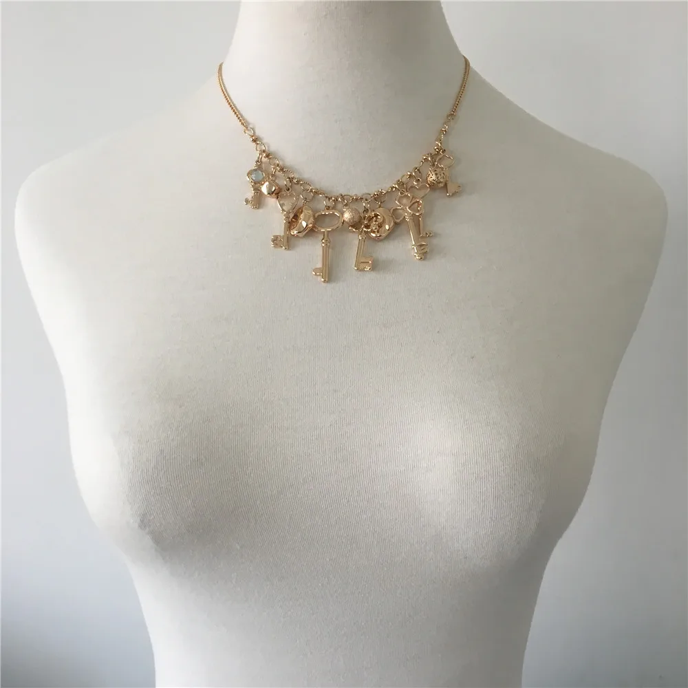 

ROMANTIC WOMEN NECKLACE GOLD COLOR PLATING KEY BALL SQUARE CHARM NECKLACE