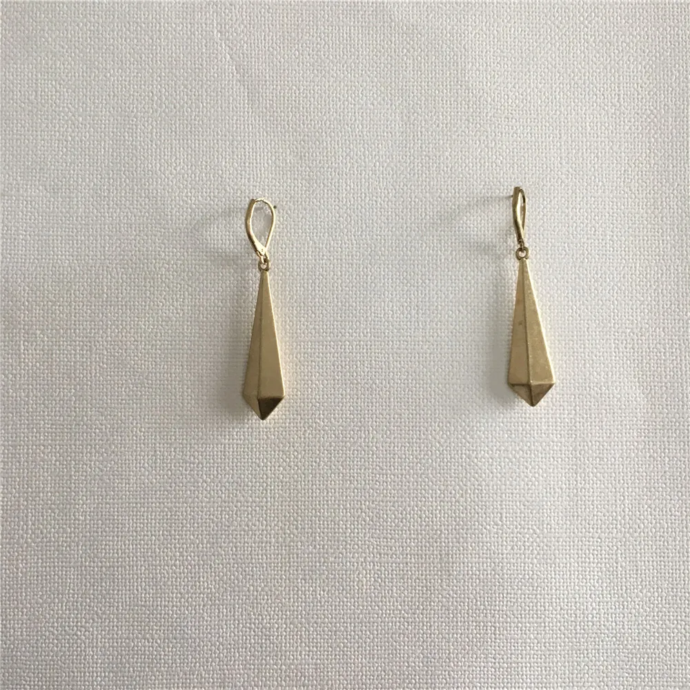 OFFICE WOMEN EARRINGS WORN GOLD COLOR PLATING CONE SHAPE DROP EARRINGS