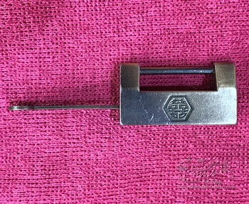 

Vintage style Brass Engraved antique bronze xi word lock home decoration metal handicraft lock