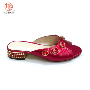 

2019 New Red Italian Ladies Low Heels Pumps in Summer Rhinestones Ladies Slippers Pumps African Sandal Shoes for Party Wedding