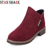 Новинка; Модные женские ботильоны из флока на платформе и низком каблуке без застежки; женская Повседневная Удобная обувь черного цвета; Размеры 35-40