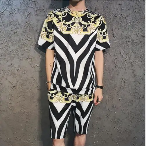 Mens Short Sleeve Baroque Print T-Shirt Shorts Sets Mens Short Sleeve Baroque Print T-Shirt Shorts Sets